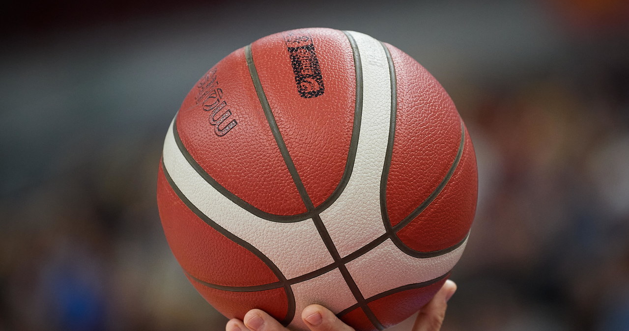 Sąsiedzi z tabeli rozpoczną weekendowe starcia w EBL