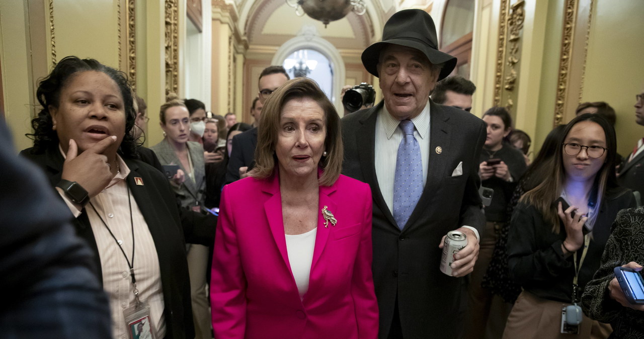 Opublikowano nagranie z domu Nancy Pelosi. Widać moment ataku na jej męża