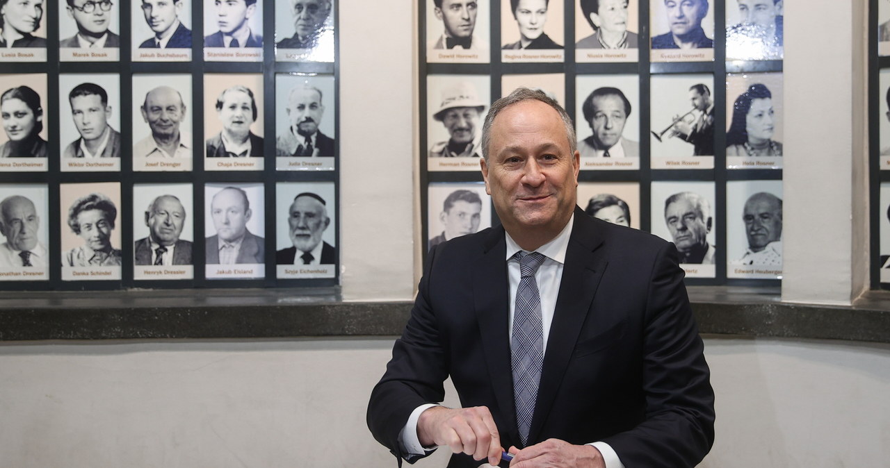 Douglas Emhoff, mąż Kamali Harris, zwiedził Fabrykę Schindlera w Krakowie