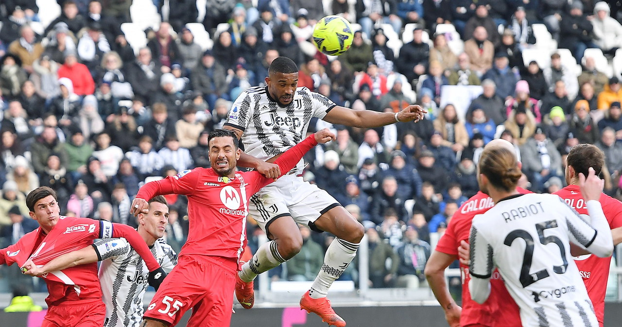 Ligowe wpadki Milanu i Juventusu. Uraz Arkadiusza Milika