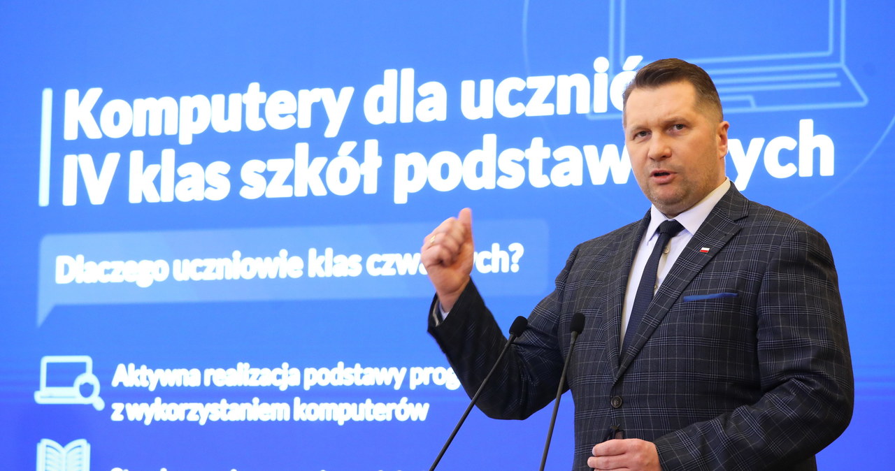 Czarnek: Nauczyciele dostaną ponad 400 tys. laptopów