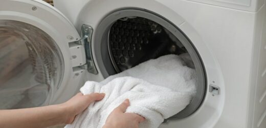 Obniż temperaturę prania o kilka stopni. Sporo zaoszczędzisz!