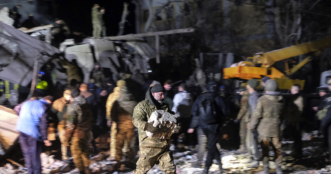 Atak rakietowy na Kramatorsk. Pocisk uderzył w blok