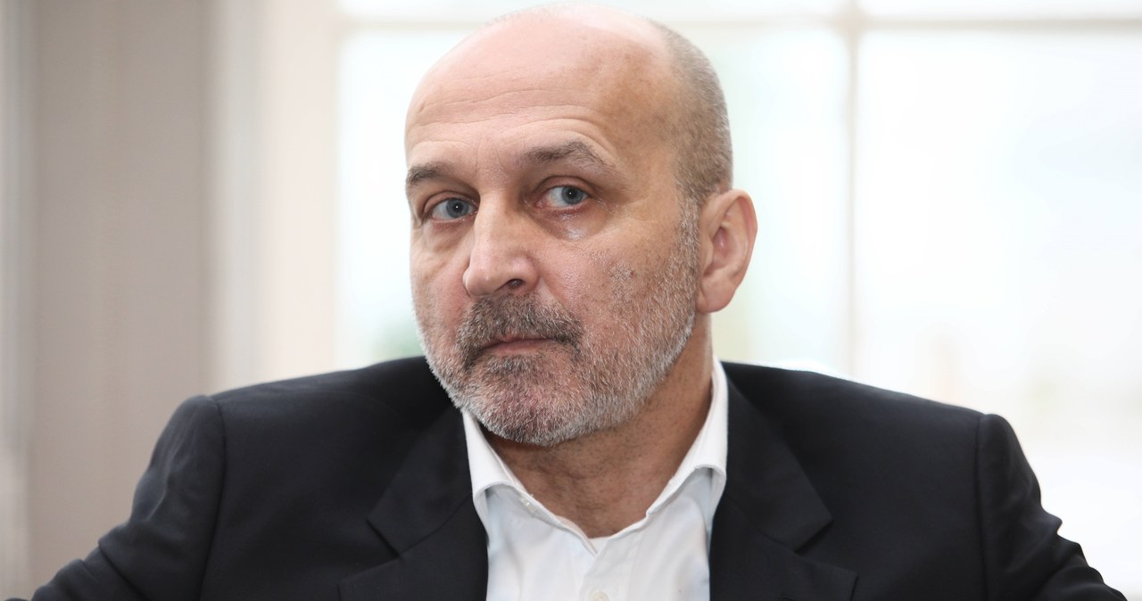 Były premier Kazimierz Marcinkiewicz skazany za alimenty. „Kapturowe wyroki”
