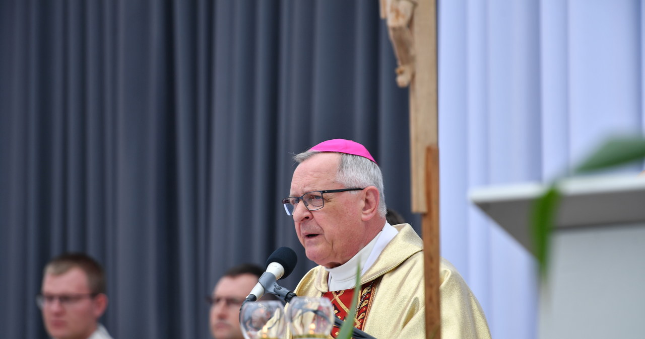 Biskup Edward Dajczak Gościem Krzysztofa Ziemca w RMF FM