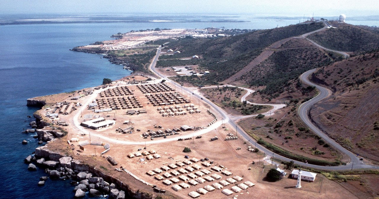 Były więzień Guantanamo pozwał rząd USA za bezprawne przetrzymywanie go po odbyciu kary