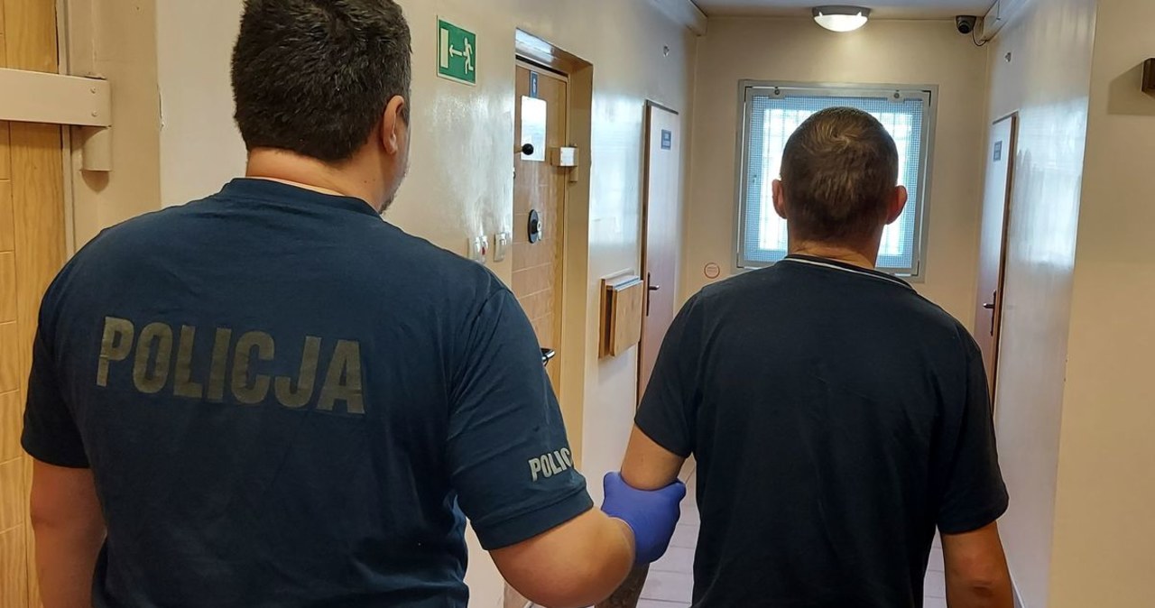 Chciał zniszczyć grób teściowej. Płyta nagrobna przygniotła mu nogę