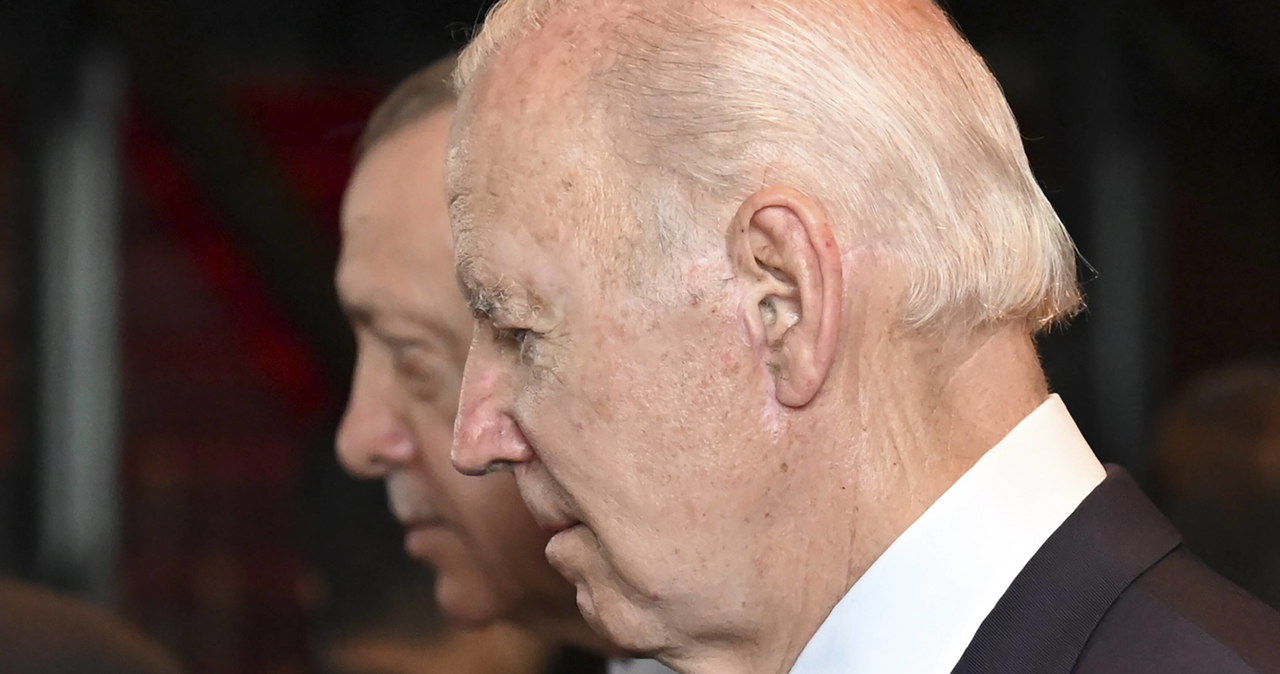 Biden rozmawiał z Erdoganem. USA oferuje pomoc po trzęsieniu ziemi