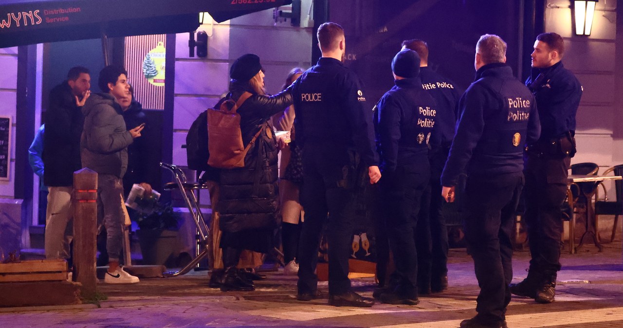 Nocna obława w Brukseli. Policjanci ścigali uzbrojonych mężczyzn