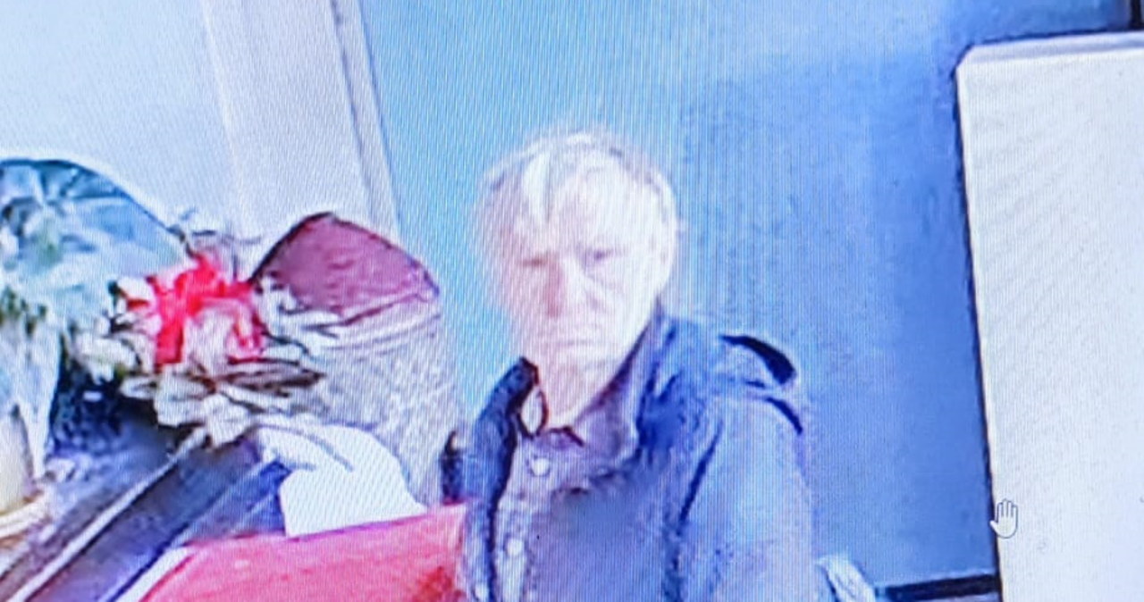 Okradł kościół. Policja poszukuje tego mężczyzny