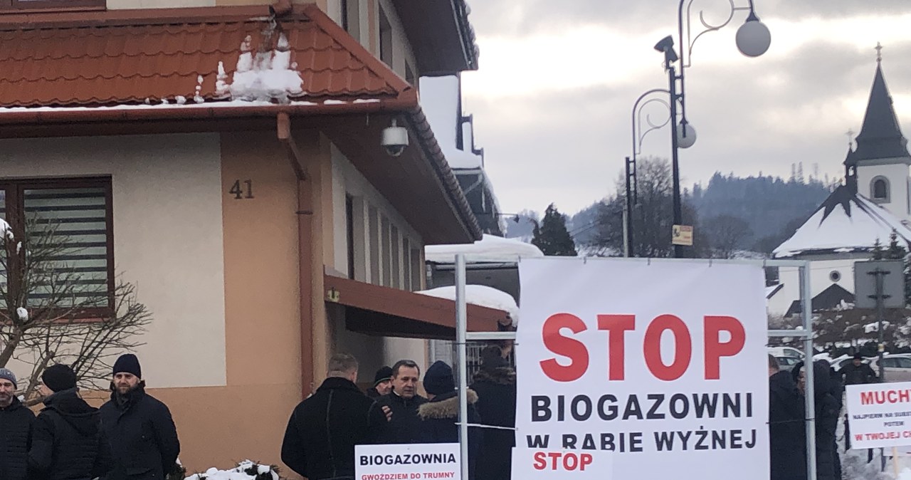 Mieszkańcy Raby Wyżnej blokowali drogę. „Stop biogazowni”