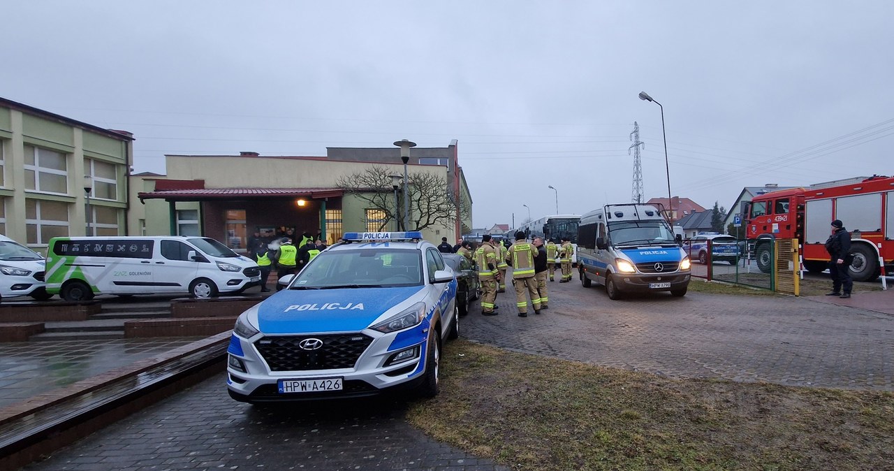 Ewakuacja w Kliniskach Wielkich. Saperzy usuwają niewybuch