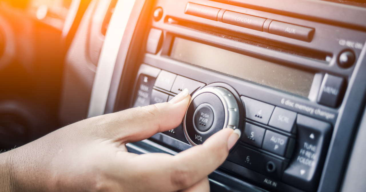 Rosjanie usłyszeli w radiu alarm przeciwlotniczy. Sprawka hakerów?