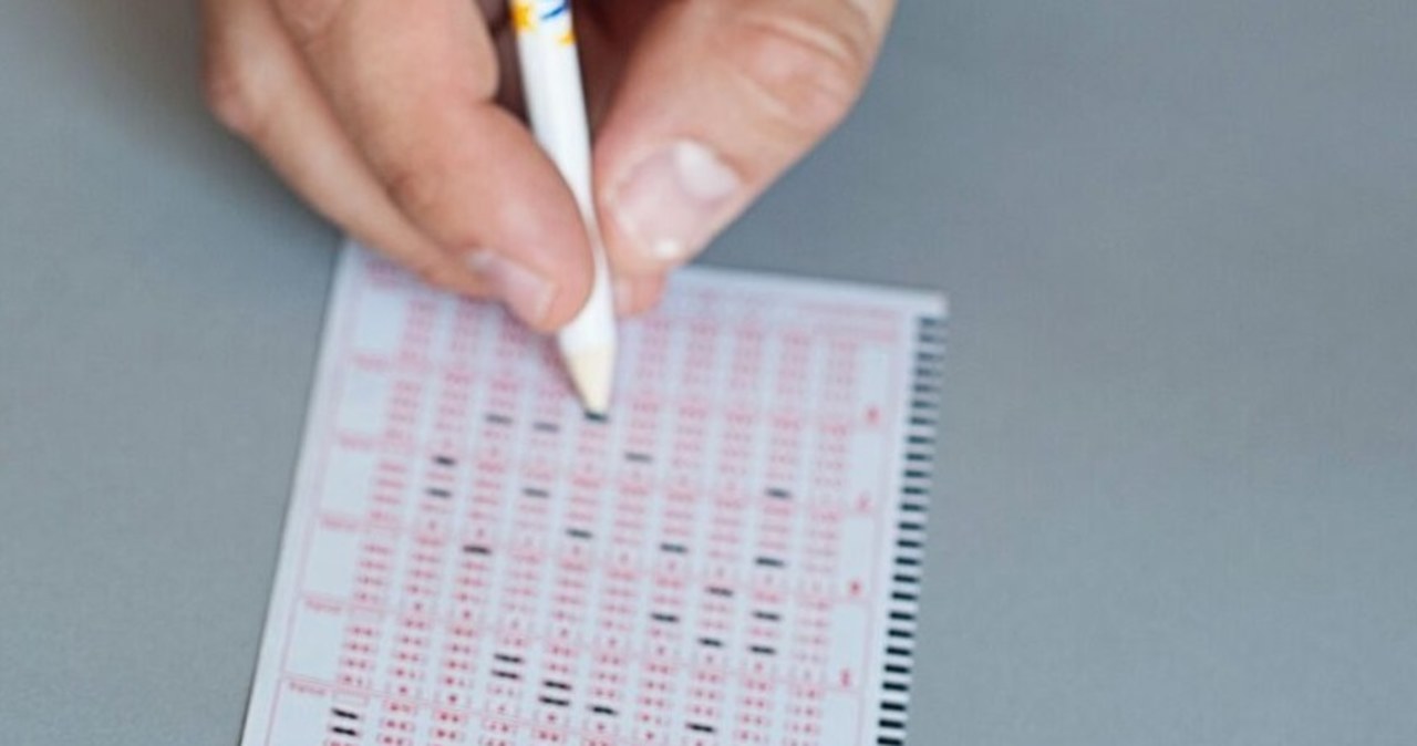 Dwie „szóstki” w jednym losowaniu Lotto. Szczęśliwcy dostaną po 4,6 mln zł