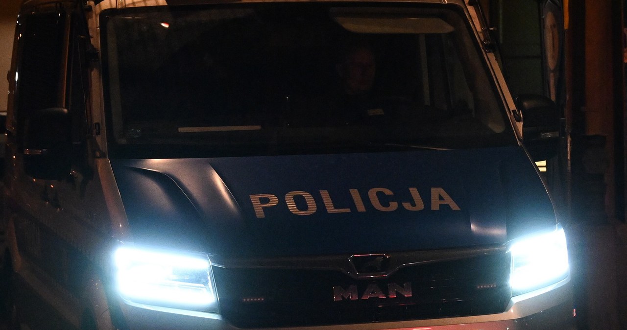Samochód z ministrem Adamczykiem uszkodzony w zderzeniu kilku aut