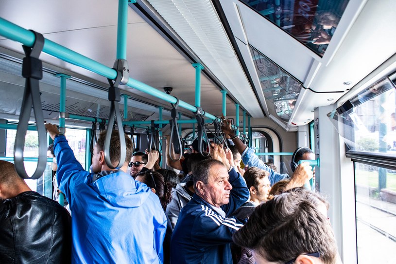 Nie tylko senior pojedzie za darmo. Sprawdź, czy też możesz skorzystać ze zniżki