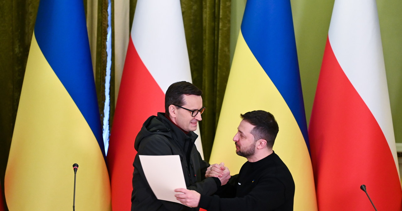 Prezydent Zełenski: Otrzymaliśmy z Polski pierwsze czołgi