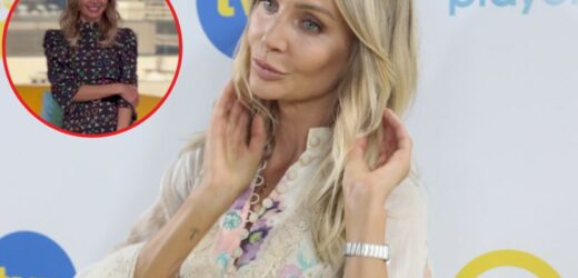 Agnieszka Woźniak-Starak zachwyciła stylizacją. Wzorzysta sukienka będzie hitem wiosny?
