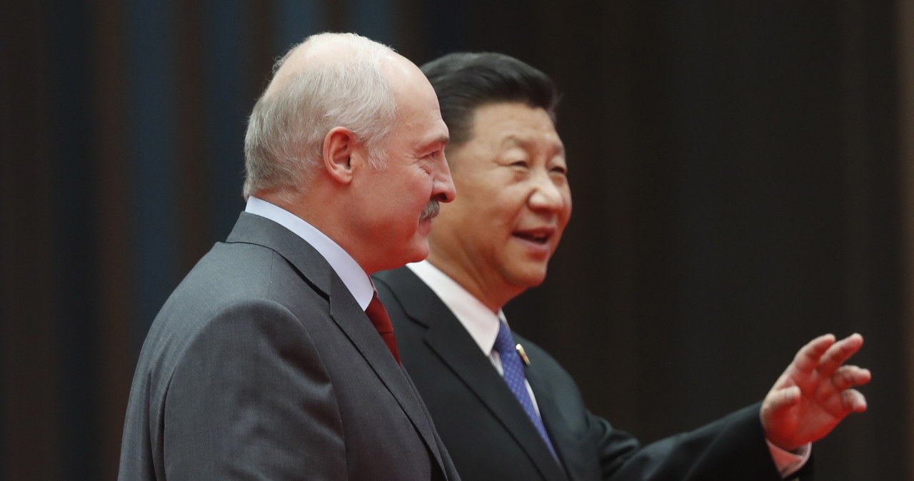 Prezydent Chin spotkał się z Łukaszenką. Rozmawiali o „partnerstwie na każdą pogodę”