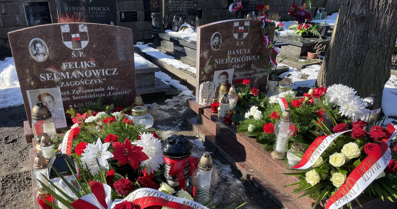 Kwiaty na grobie „Inki” i „Zagończyka”