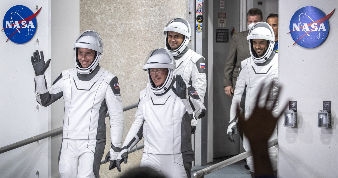 Kapsuła SpaceX Crew Dragon dotarła do Międzynarodowej Stacji Kosmicznej