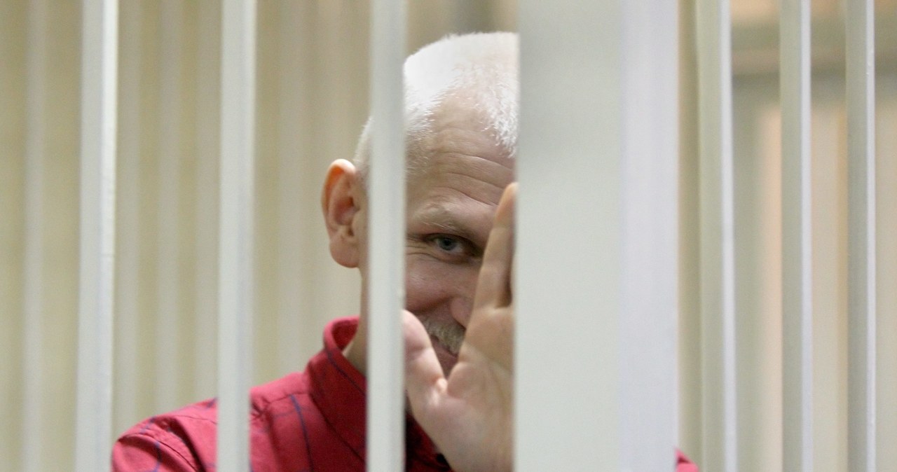 Przyjaciel Alesia Bialackiego: Łukaszenka mści się na całym białoruskim narodzie