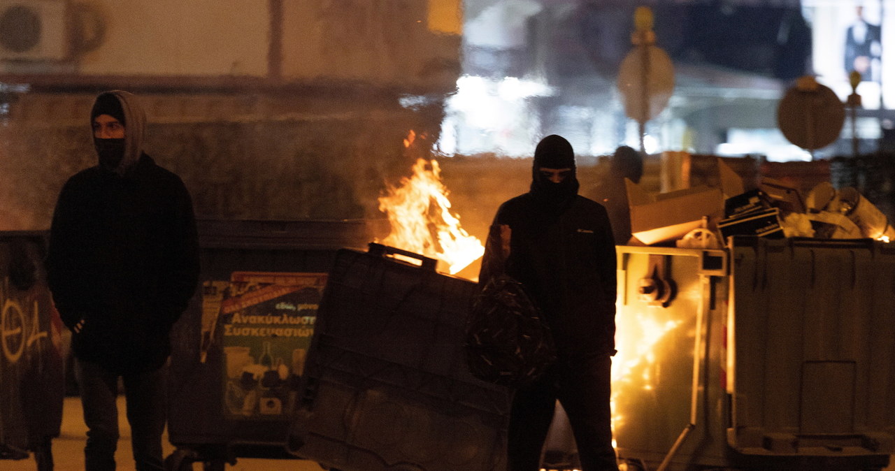 Gwałtowne demonstracje w Grecji po tragicznej katastrofie kolejowej