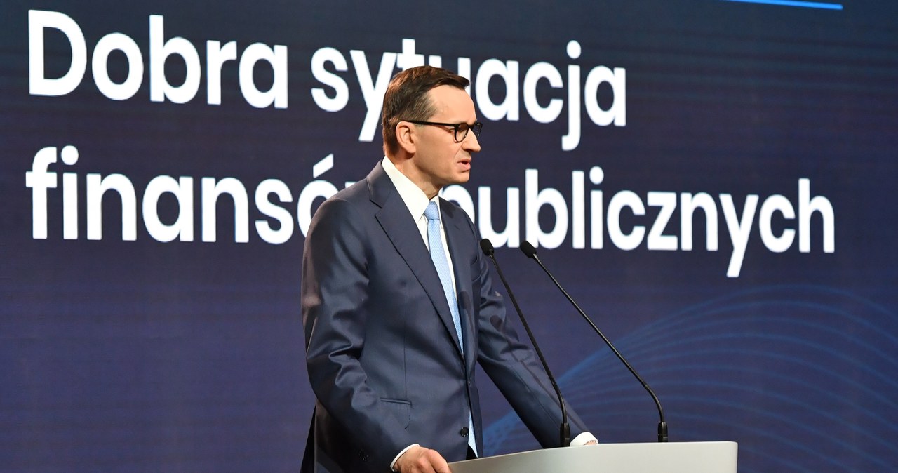 „Wynik deficytu zaskoczył pozytywnie”. Morawiecki o finansach państwa