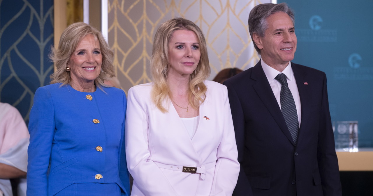 Bianka Zalewska otrzymała nagrodę z rąk Jill Biden