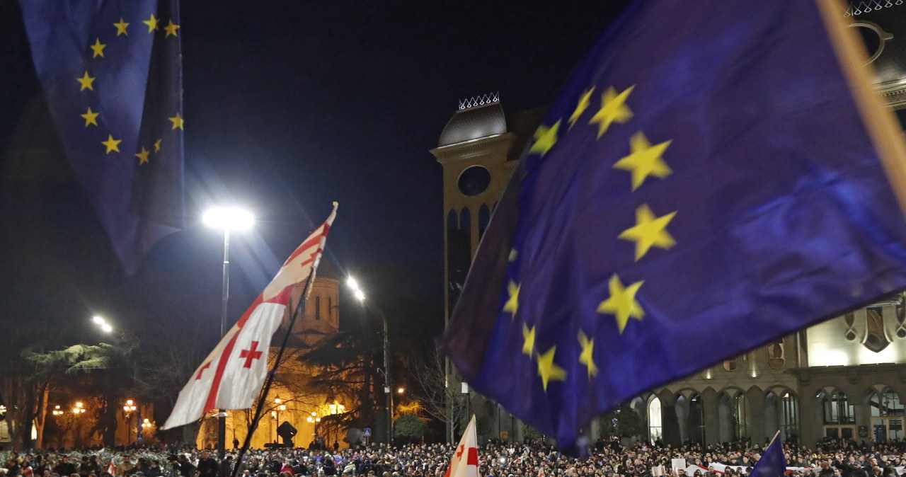Gruzja: Zwycięstwo protestujących. Rząd wycofuje się z ustawy