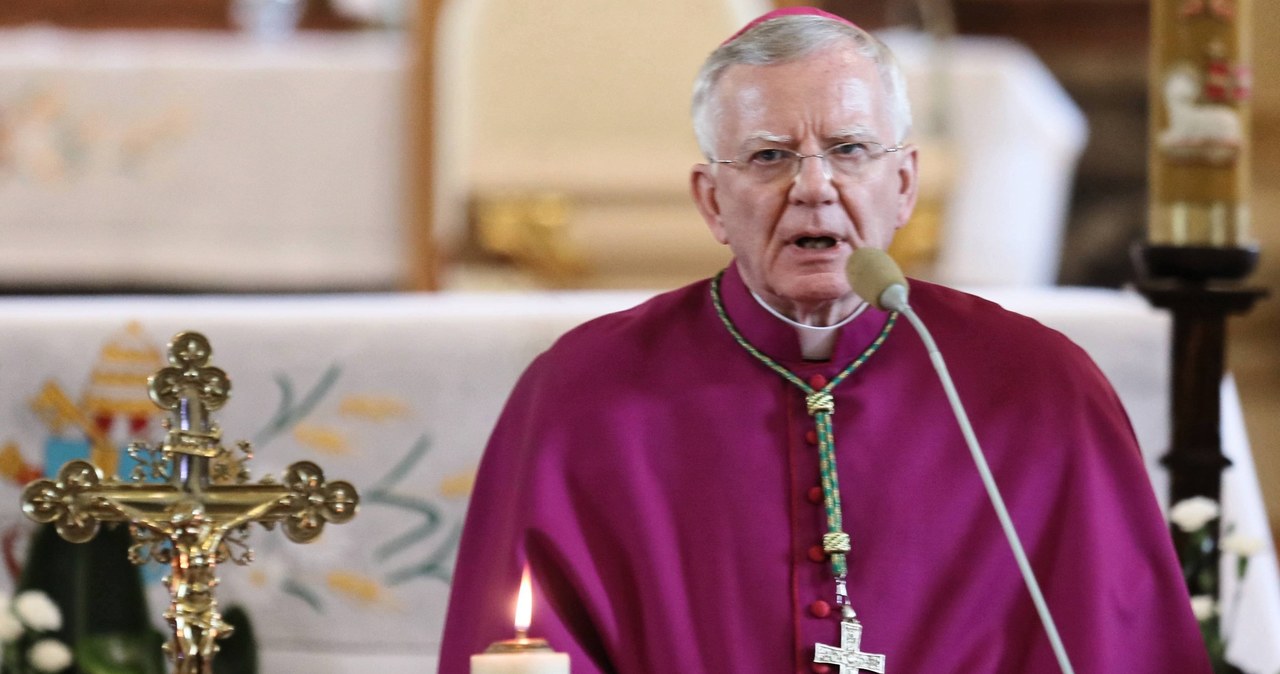 Krakowska kuria: W aktach nie ma nic, by Karol Wojtyła próbował coś kryć