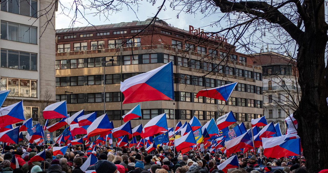 „Czechy przeciwko biedzie”. Antyrządowy protest w Pradze