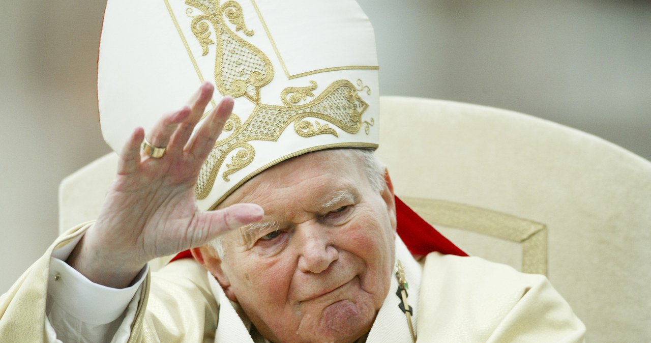 Jest reakcja Episkopatu na doniesienia ws. Jana Pawła II