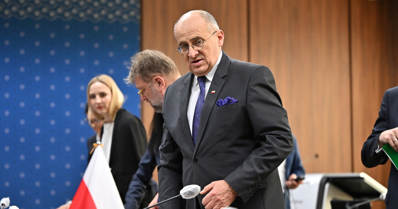 Szef MSZ Zbigniew Rau w strefie zdemilitaryzowanej Korei