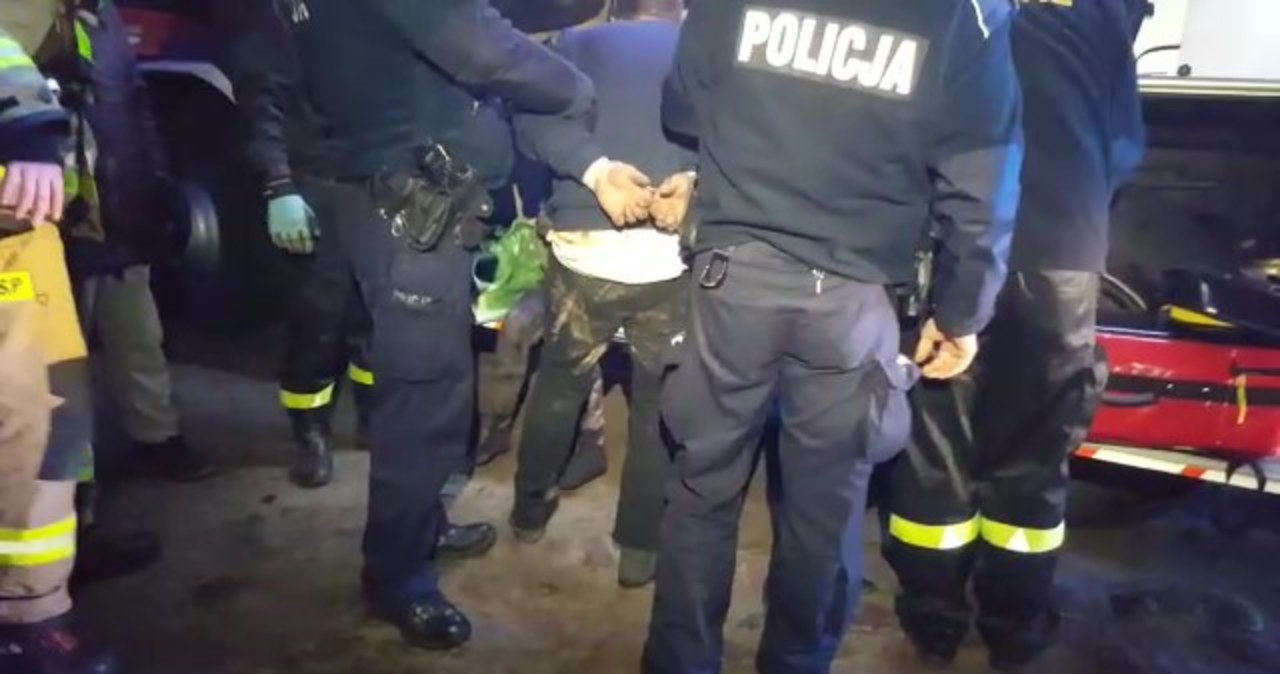 Zadymili cały budynek, ujawnili poszukiwanego