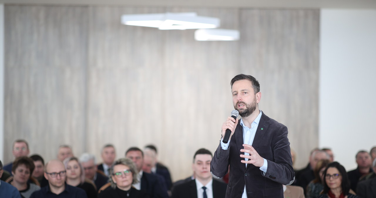 Rolnicy wygwizdali ministra. PSL chce dymisji Kowalczyka