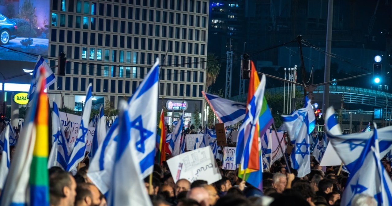 Coraz ostrzejsze protesty w Izraelu. Prezydent ostrzega przed wojną domową