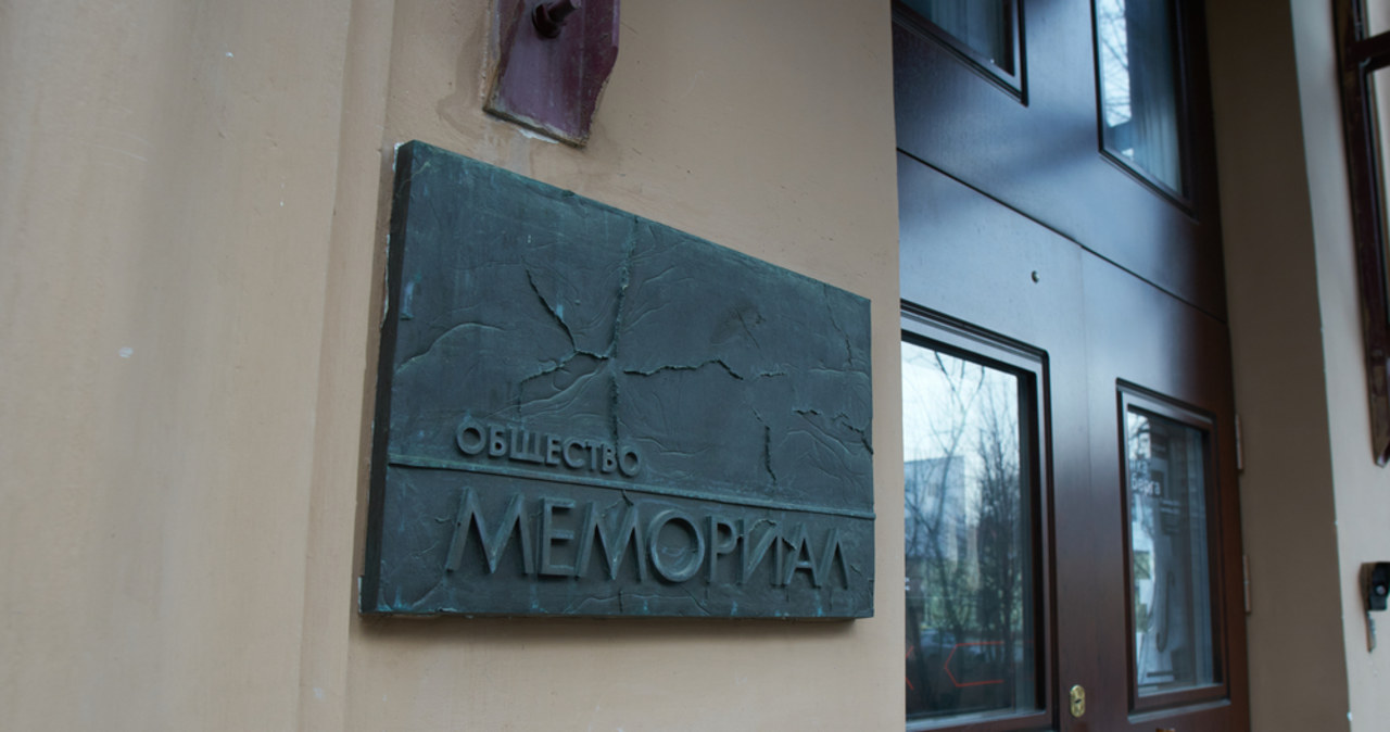 Rosja. Przeszukiwania mieszkań pracowników Stowarzyszenia Memoriał