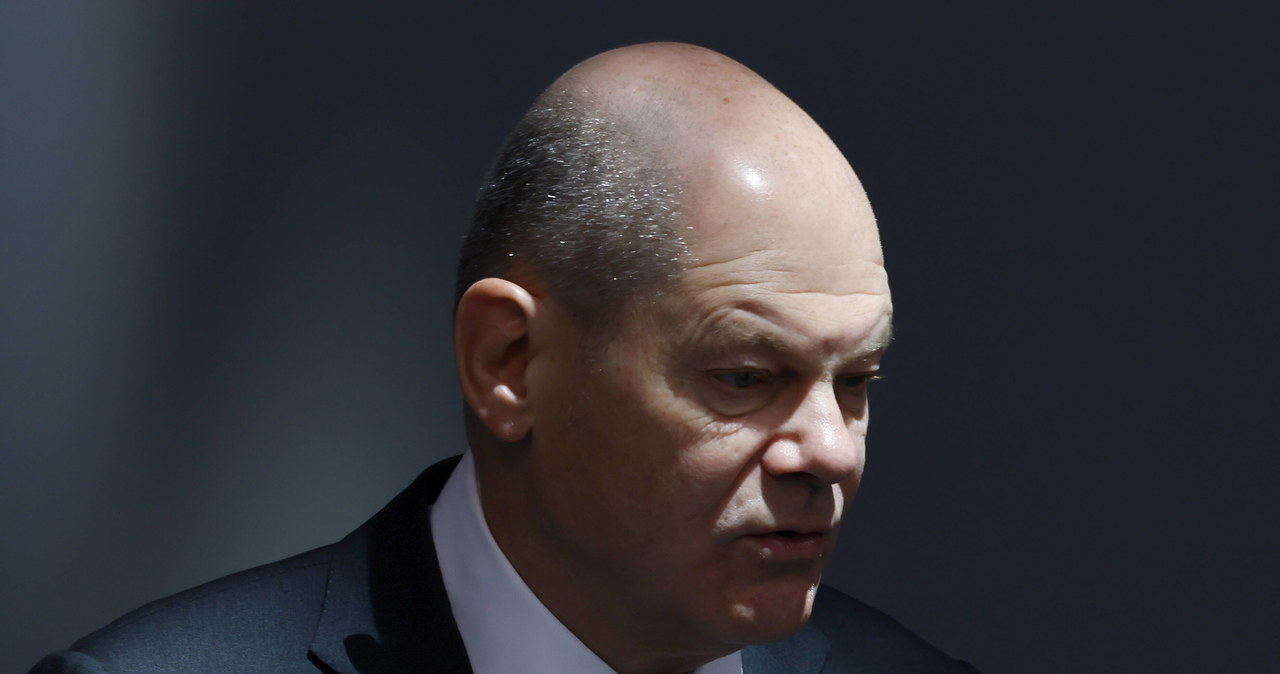 Scholz regularnie rozmawia z Putinem. „Jest uprzejmą osobą”