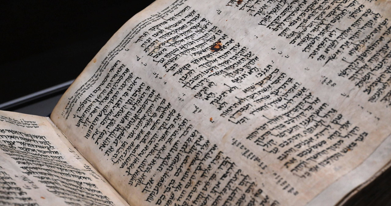 Jeden z najstarszych rękopisów Biblii trafi na aukcję. Pobije rekord?