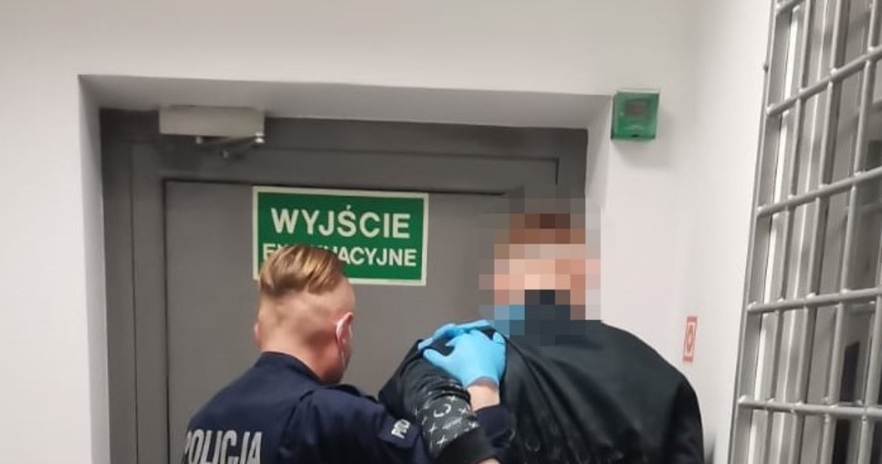 21-latek napadł na kierowcę autobusu. Rozpylił gaz i ukradł mu telefon