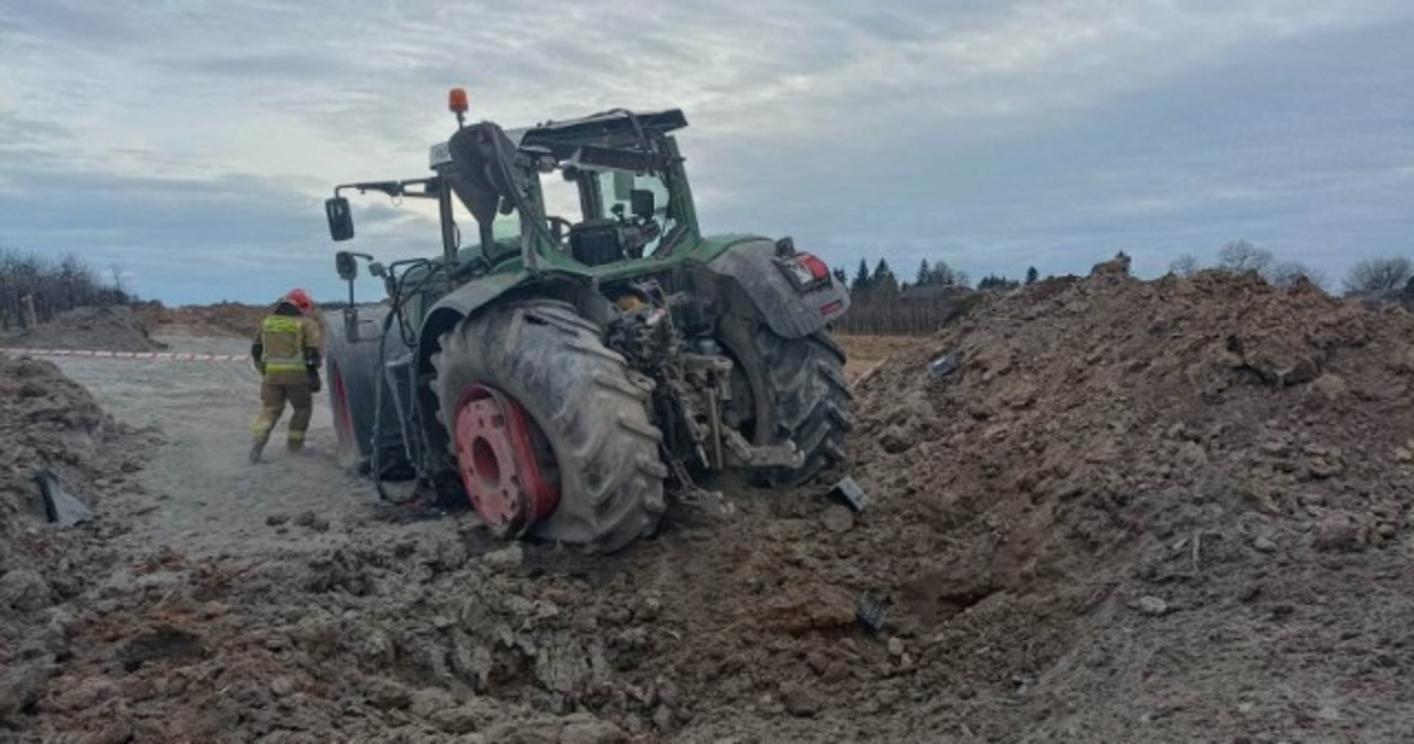 Wybuch w czasie prac ziemnych. Ranny operator pojazdu