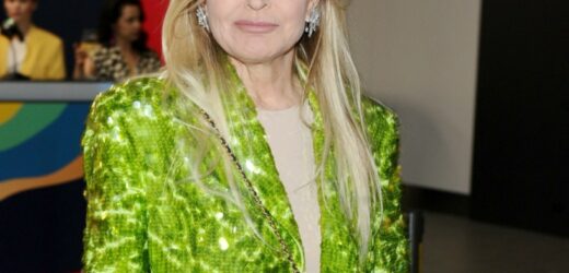 Monika Olejnik w lateksie odsłania dekolt i nogi. Fani nie kryją zachwytu