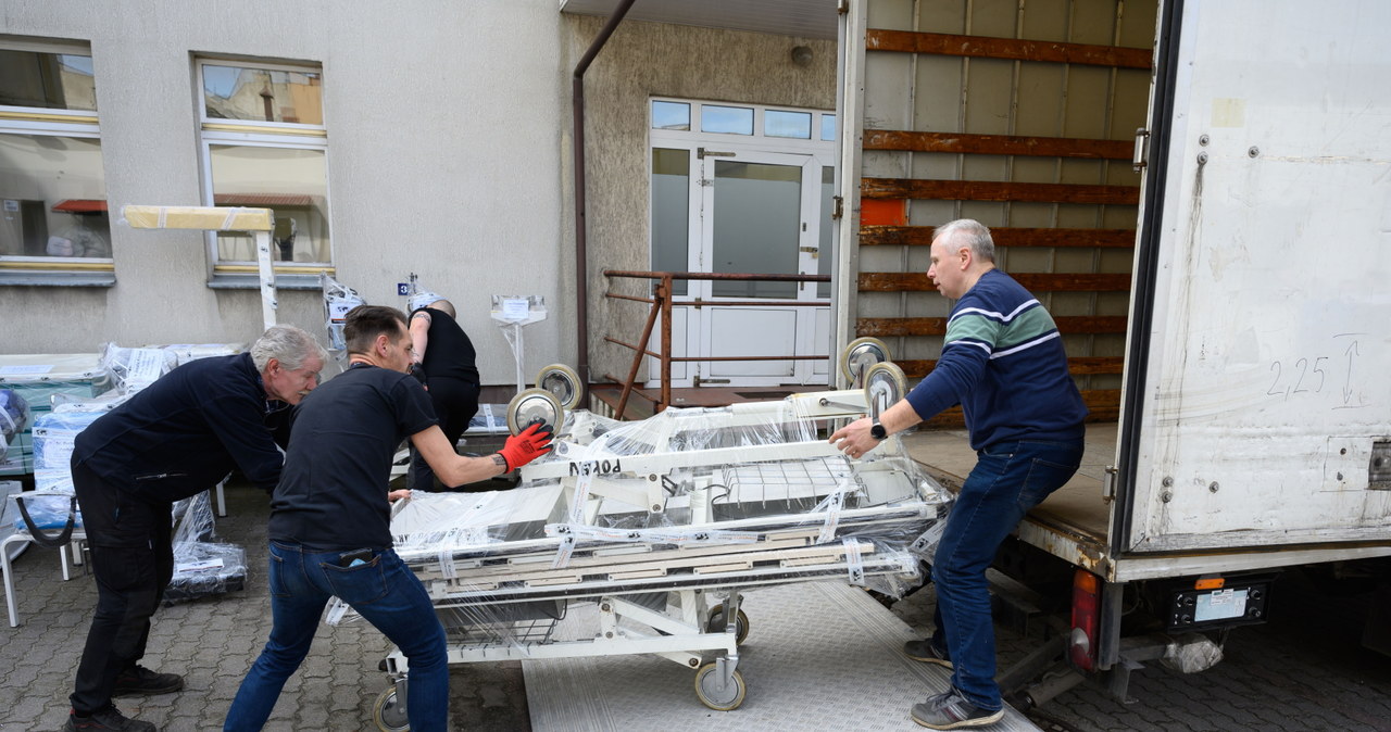 Szpital przy ul. Polnej podarował sprzęt afrykańskim szpitalom misyjnym