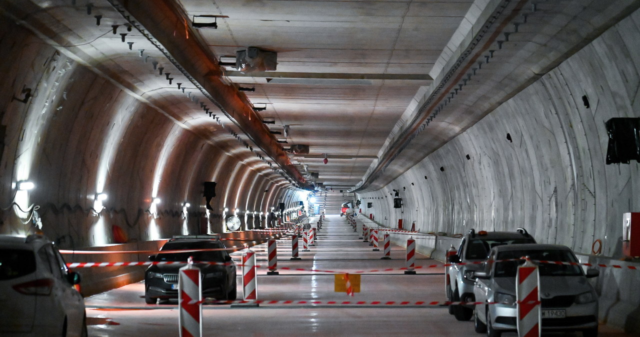 Świnoujście. Umowa na pomiar prędkości w tunelu pod Świną