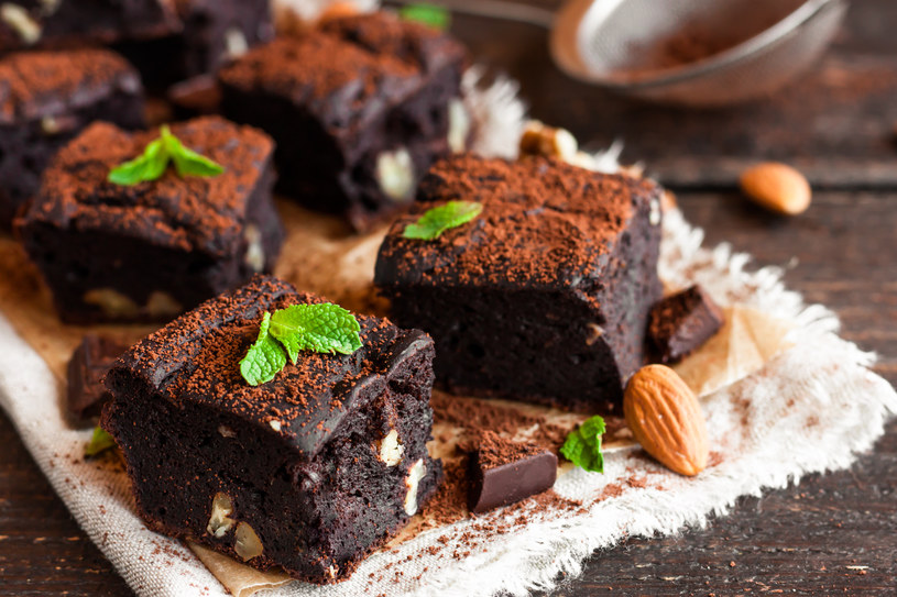 Dodaj awokado i banany. Brownie jeszcze nigdy nie było tak zdrowe