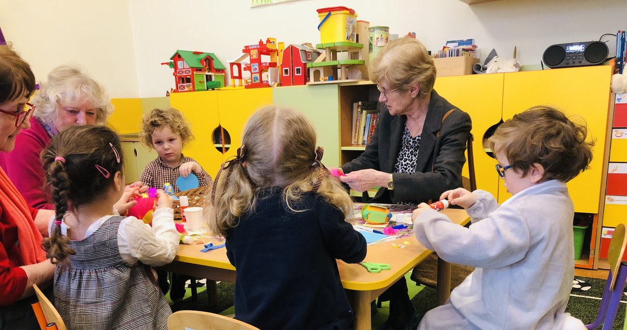 Seniorzy łączą siły z przedszkolakami
