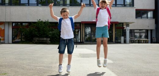 Zmiana w roku szkolnym 2022/2023. Dłuższe wakacje dla uczniów i nauczycieli