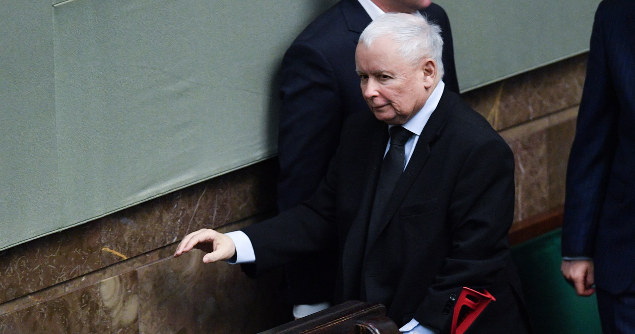 Kaczyński napisał list do członków PiS w obronie Jana Pawła II
