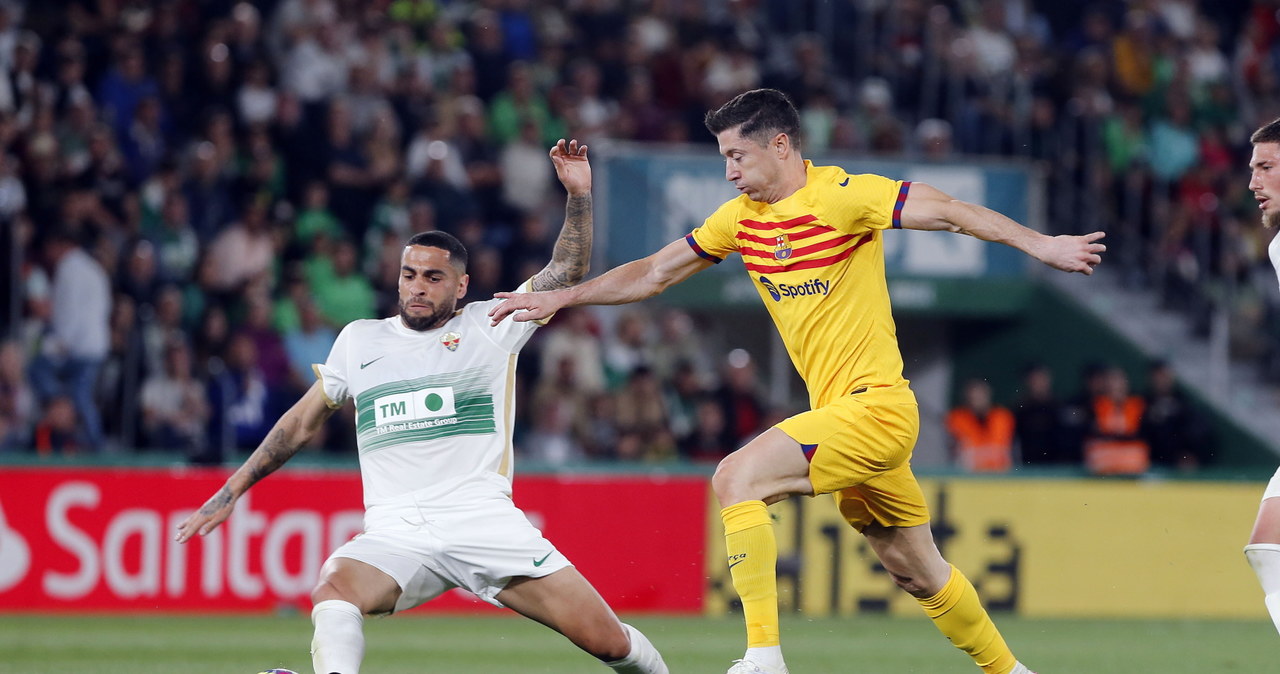 Dwa gole Lewandowskiego w meczu Barcelony z Elche